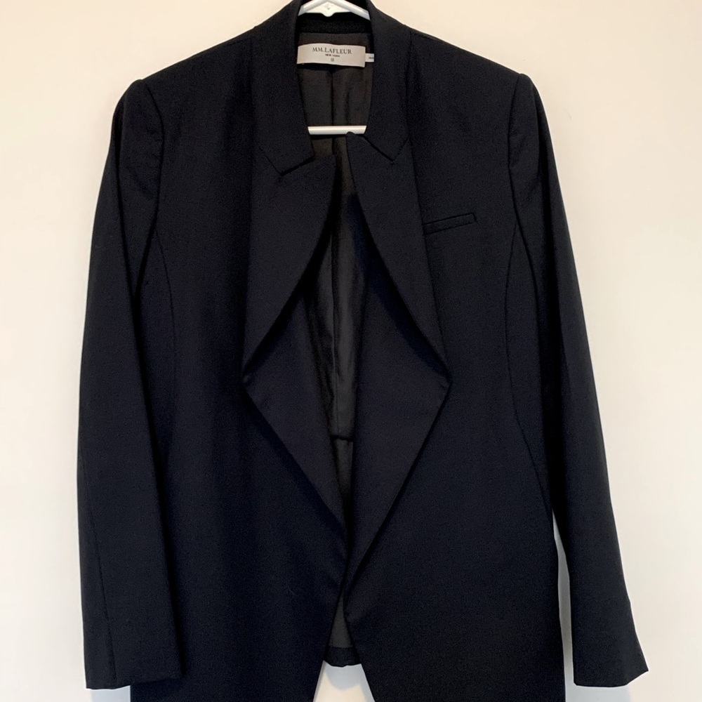 MM LaFleur navy blue Oliver jacket size XS, new.